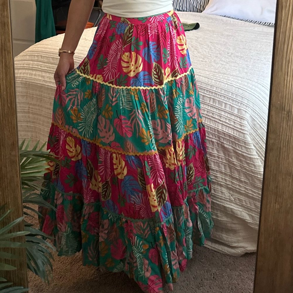Sugarlips Vibrant Leaf Print Maxi Skirt